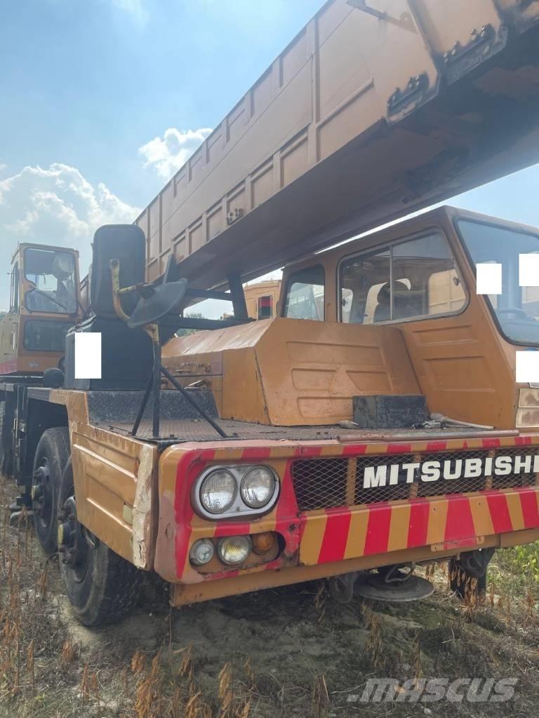 Hyundai HC 50 履帶式起重機