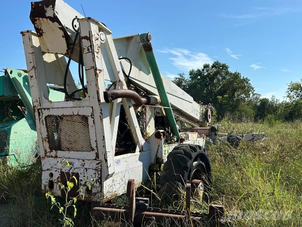 Terex SS 1048 伸縮臂操作車