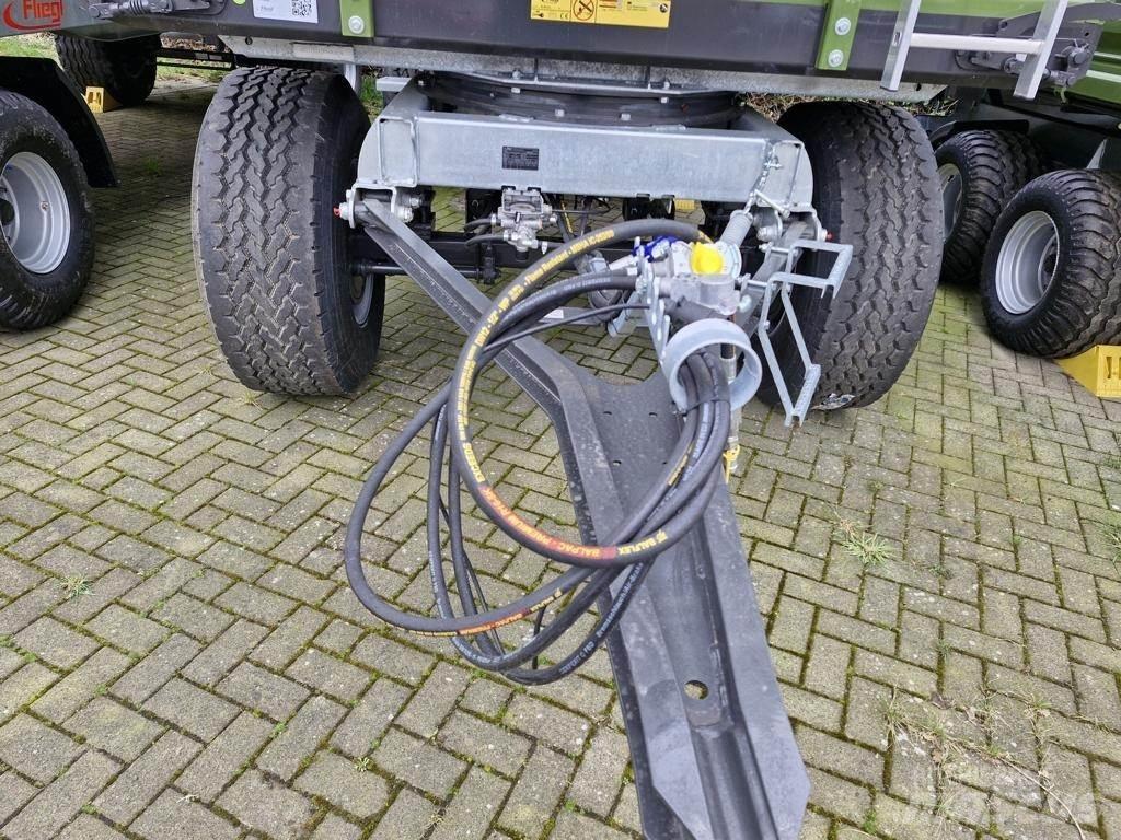 Fliegl DK 160 FOX 草捆拖車