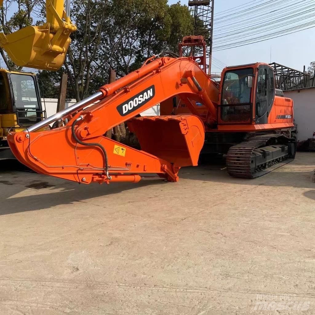 Doosan DX 300 履帶式 挖土機/掘鑿機/挖掘機