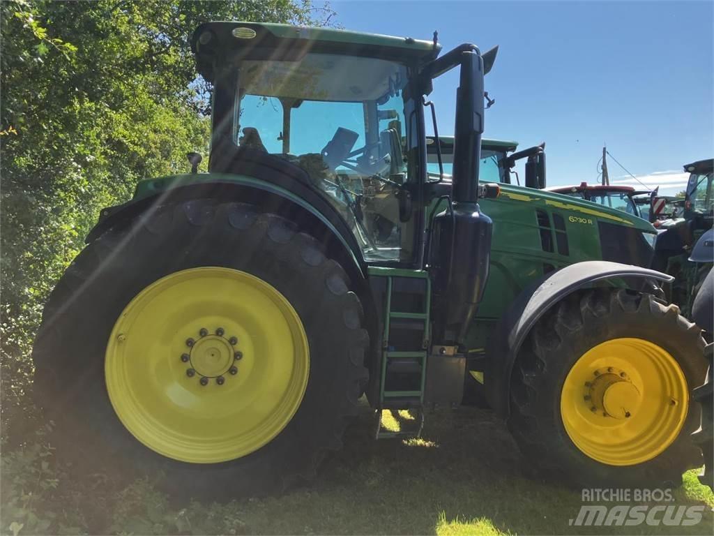 John Deere 6230R 曳引機