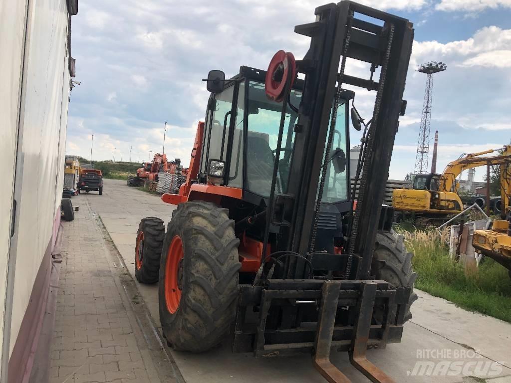 JCB 930-4 越野車