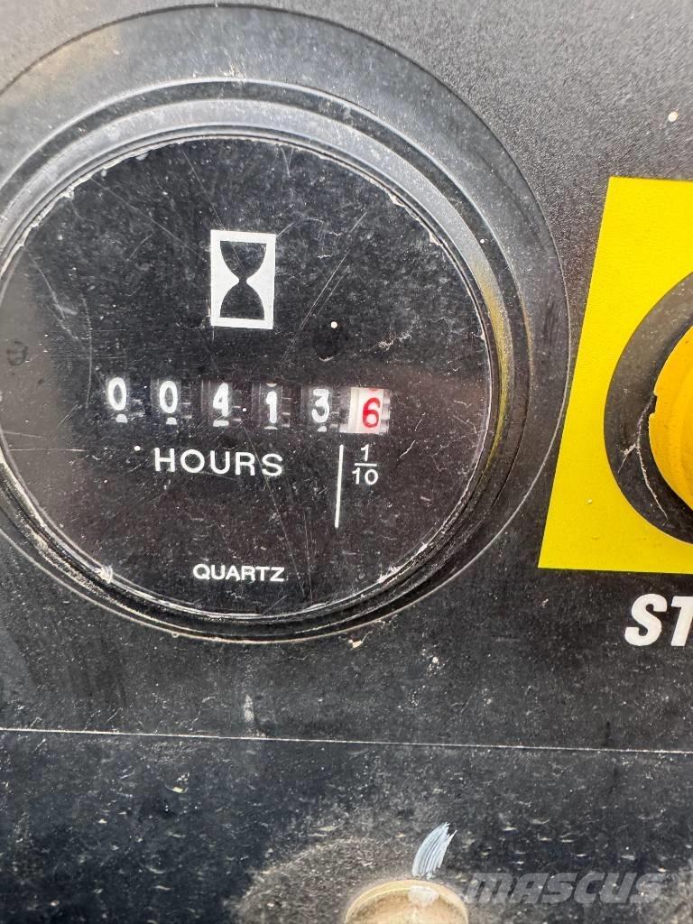 Genie GS 3369 RT 剪式升降機