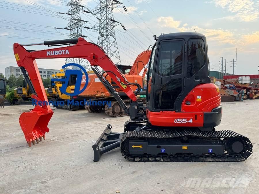 Kubota U 55 小型挖土機/掘鑿機<7t(小型挖掘機)