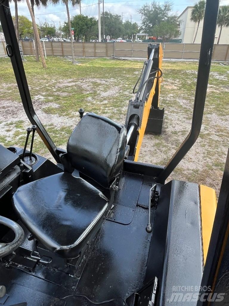 John Deere 310 D 反鏟裝載機