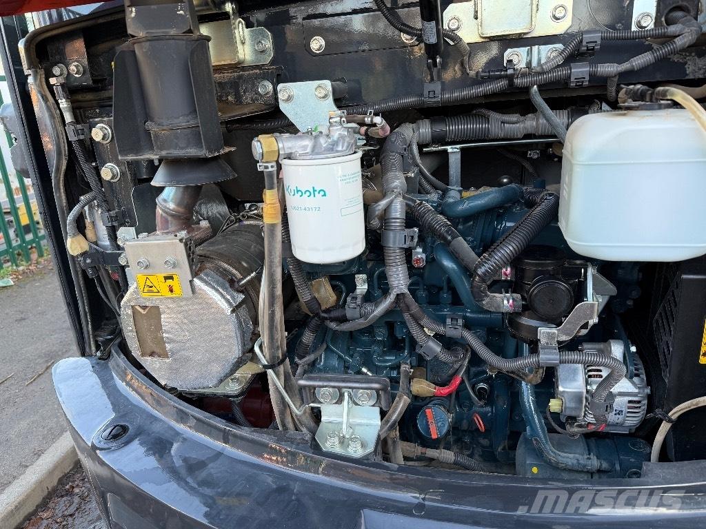 Kubota U 56-5 小型挖土機/掘鑿機<7t(小型挖掘機)