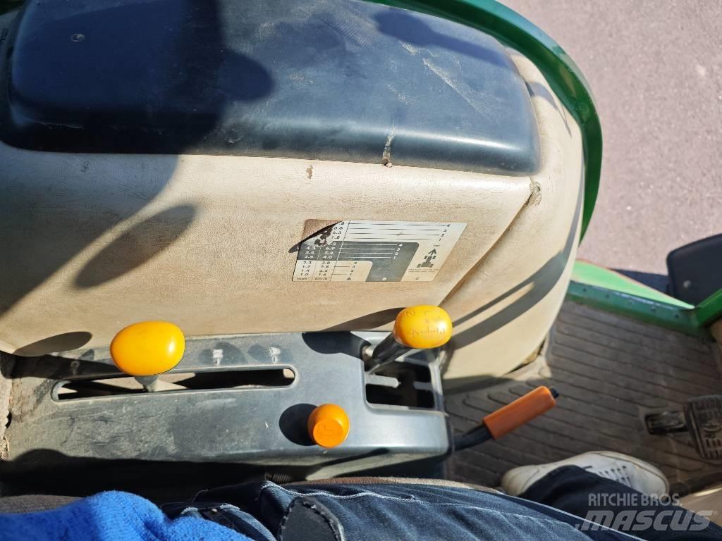 John Deere 4520 小型曳引機