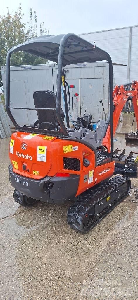 Kubota KX 019-4 小型挖土機/掘鑿機<7t(小型挖掘機)