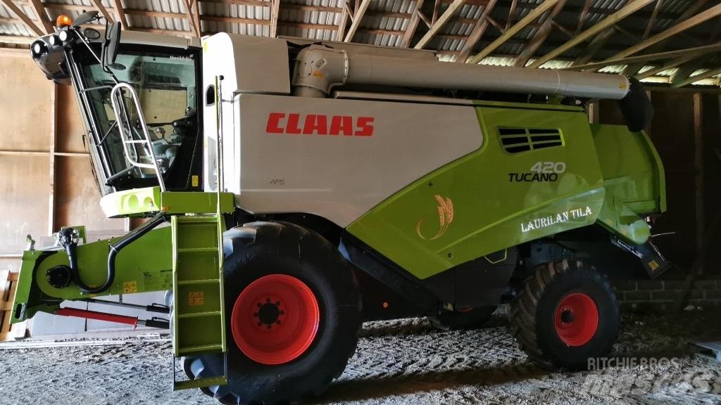 CLAAS Tucano 420 聯合收穫機