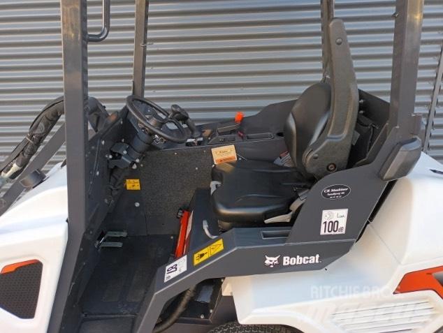Bobcat l23 小型裝載機