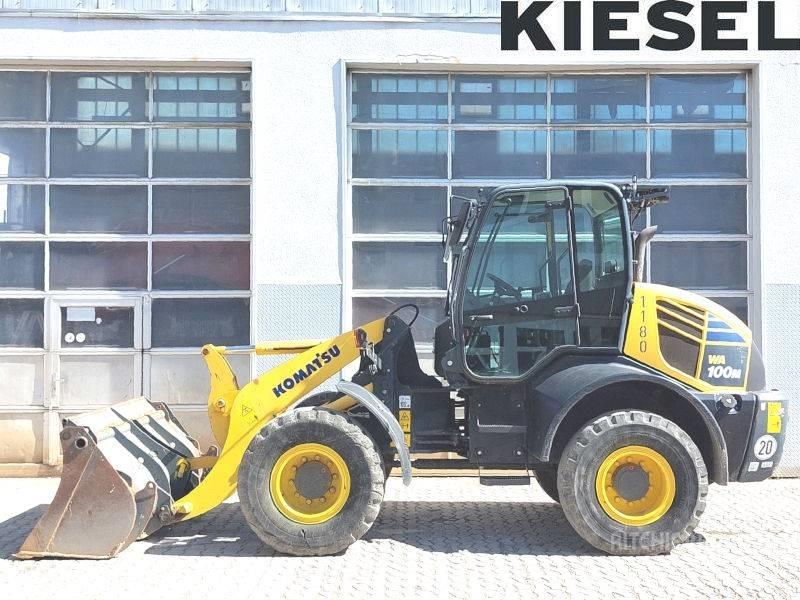 Komatsu WA 100 M-7 滑移轉向裝載機