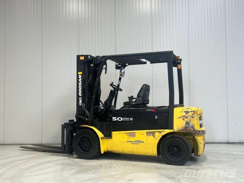 Doosan B50X-5 電動堆高機