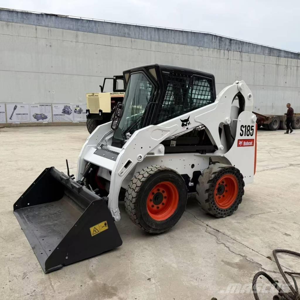 Bobcat S185 滑移轉向裝載機
