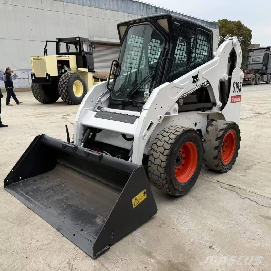 Bobcat S185 滑移轉向裝載機