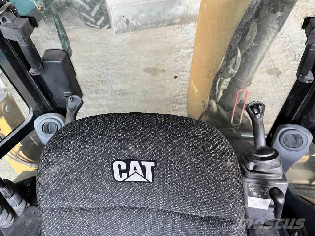 CAT 432 F 2 反鏟裝載機