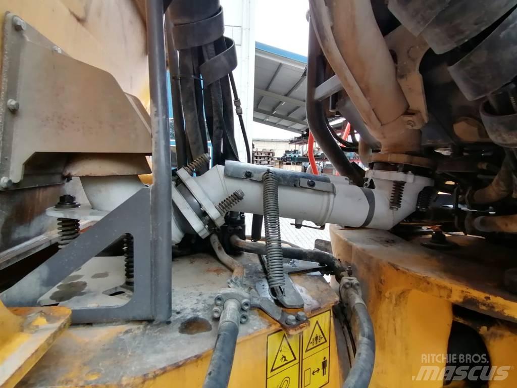 Volvo A 30 G 鉸接式起吊車