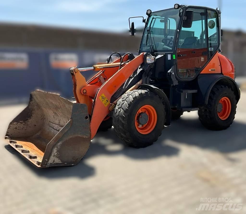 Komatsu WA 80-6 輪胎式裝載機