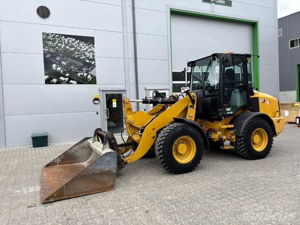 CAT 908 M 輪胎式裝載機