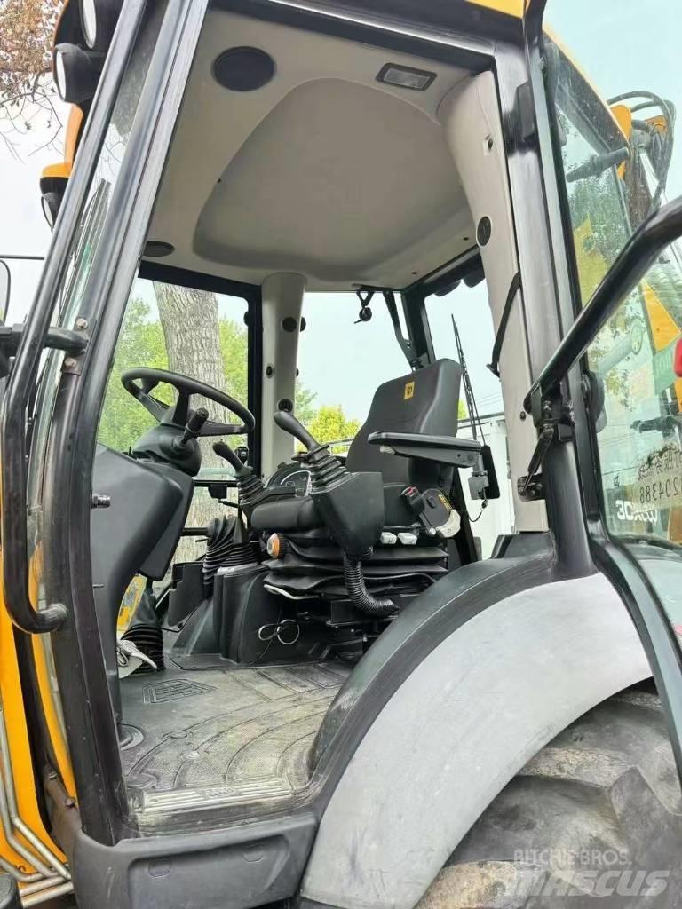 JCB 3 CX ECO 反鏟裝載機
