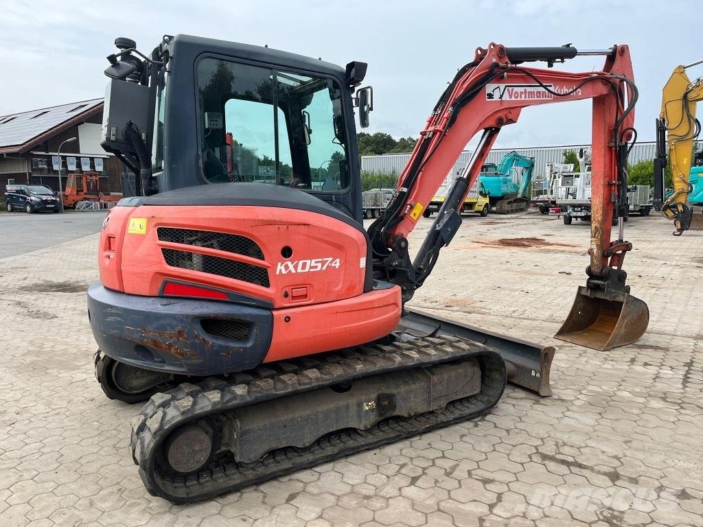 Kubota KX 057-4 小型挖土機/掘鑿機<7t(小型挖掘機)