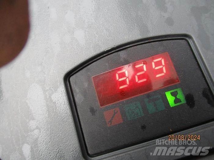 BT LWE 160 低架升降機