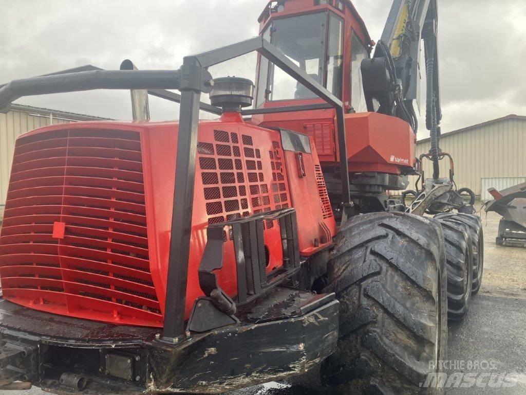 Komatsu 931 收穫機