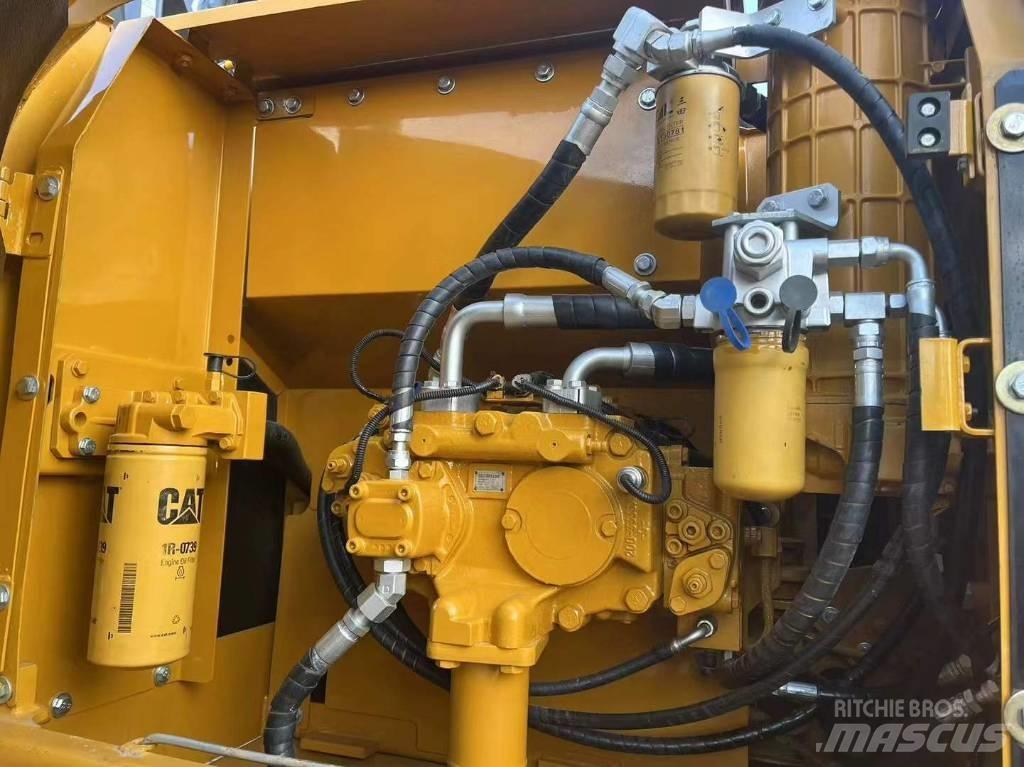 CAT 卡特320D 履帶式 挖土機/掘鑿機/挖掘機