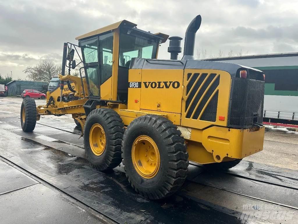 Volvo G 930 平土機