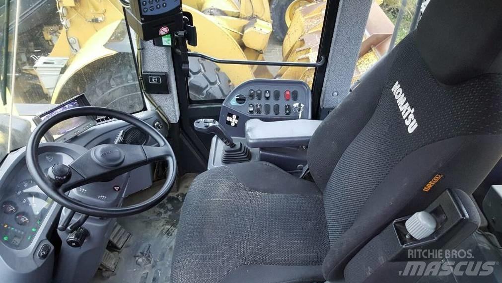 Komatsu WA470-6LC 輪胎式裝載機