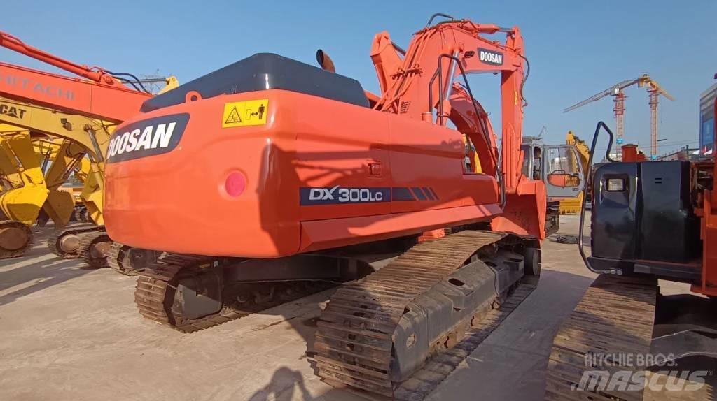 Doosan DX 300 LC 履帶式 挖土機/掘鑿機/挖掘機