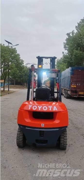 Toyota FD 50 柴油卡車