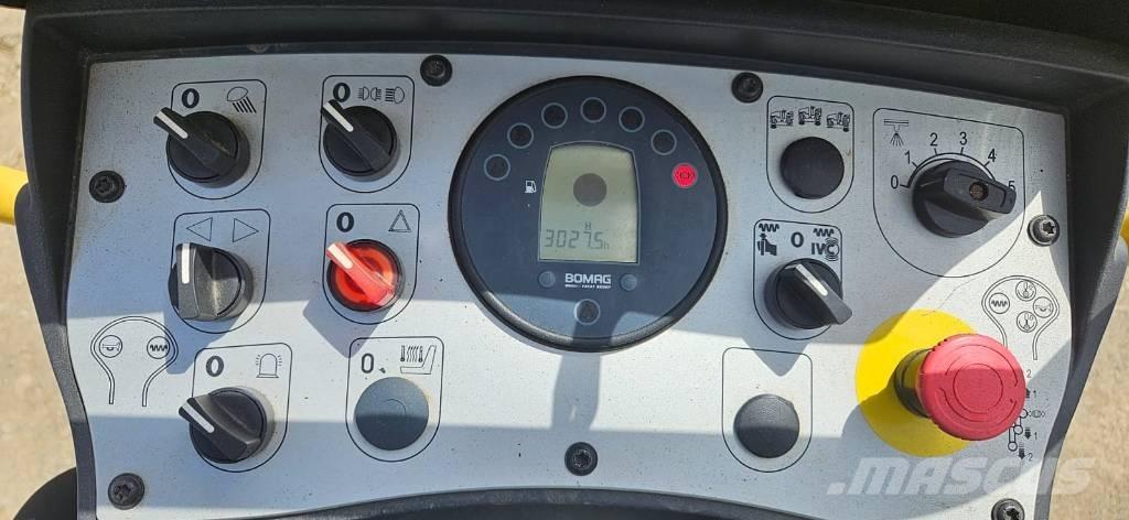 Bomag BW 100 ACM-5 複合式滾壓機