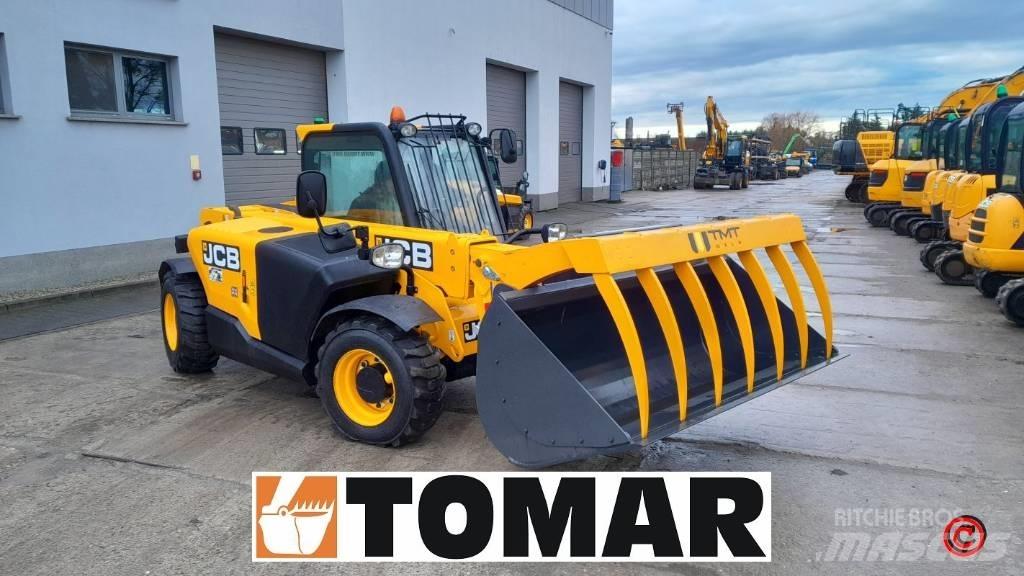 JCB 525-60 伸縮臂操作車