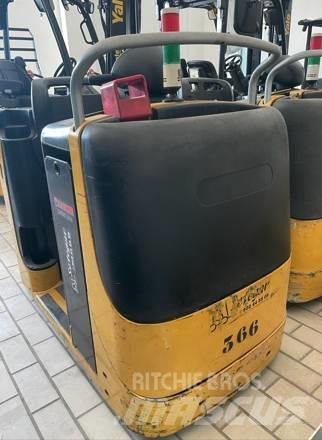 Still CX-Z30 牽引車