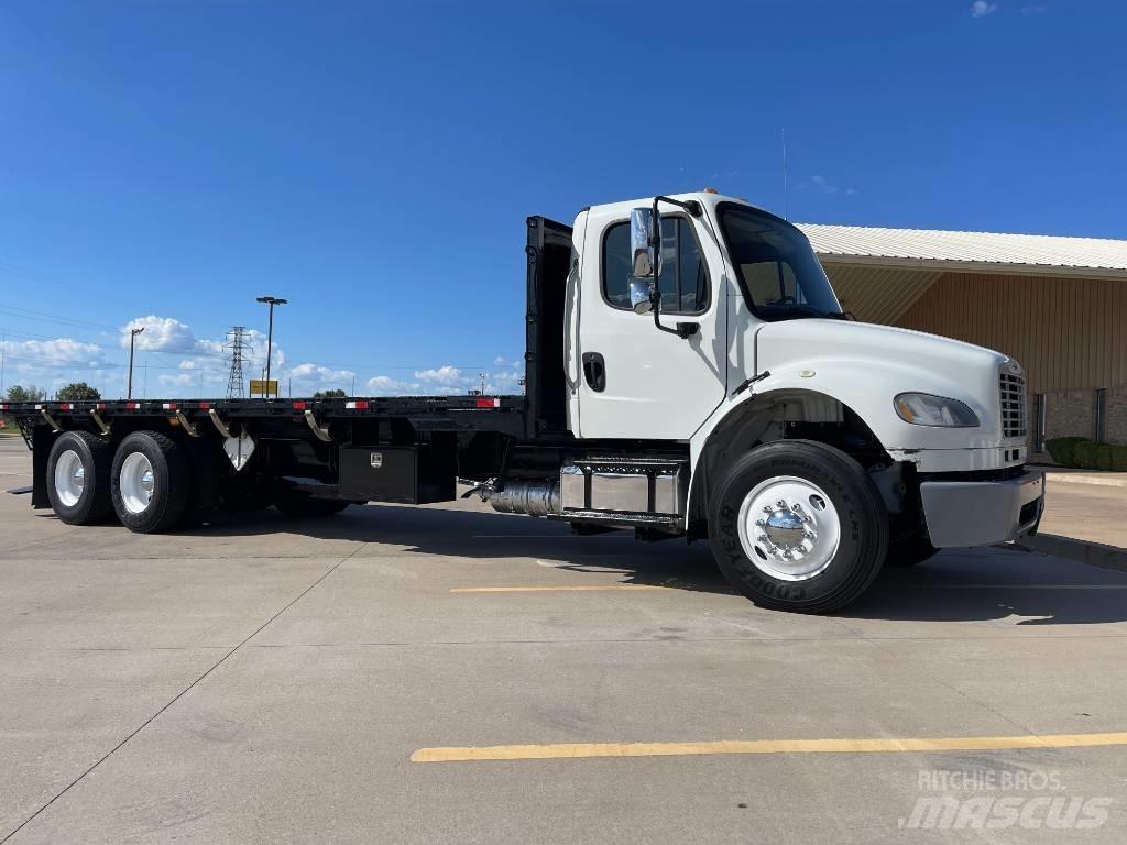 Freightliner M 106 平板式/側卸式卡車