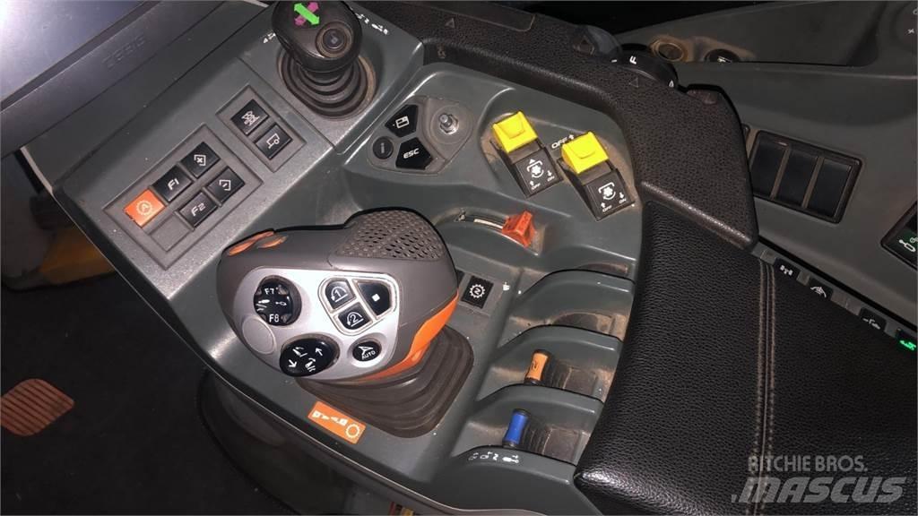 CLAAS AXION 810 曳引機