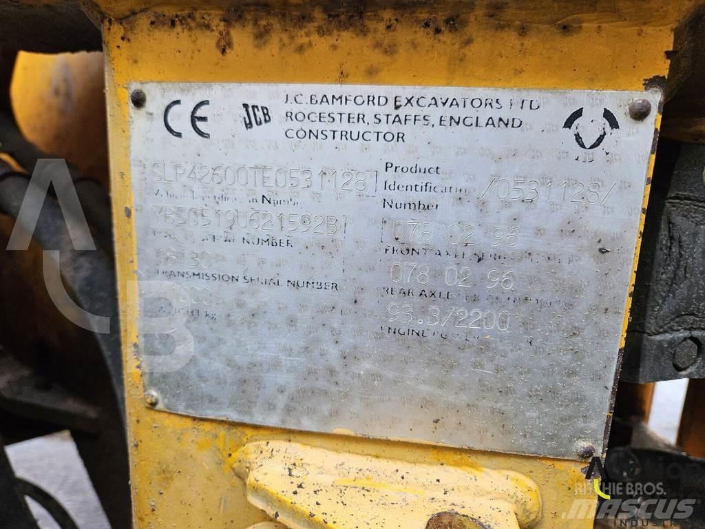 JCB 426 HT 輪胎式裝載機
