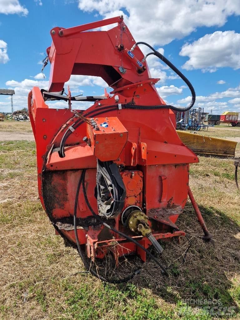 Kuhn Primor 2060 草捆撕碎機、切割機、拆袋機