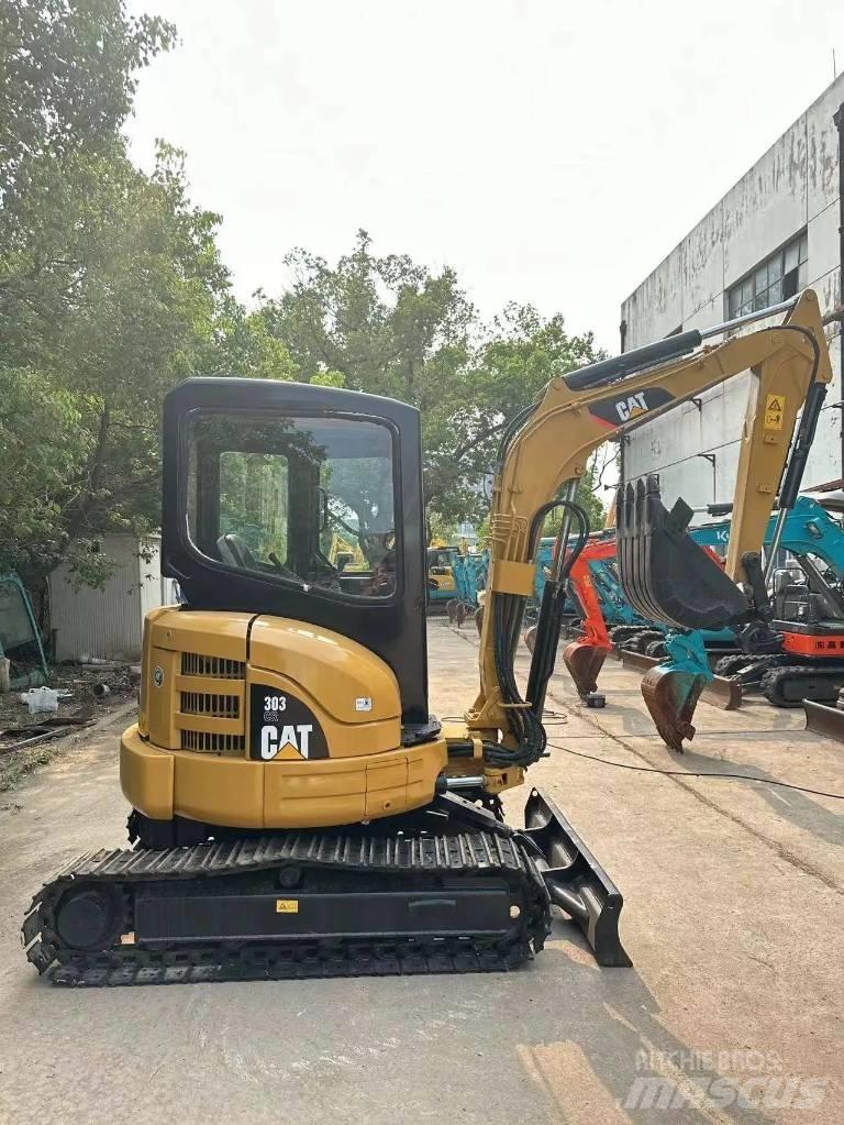CAT 303 CR 小型挖土機/掘鑿機<7t(小型挖掘機)