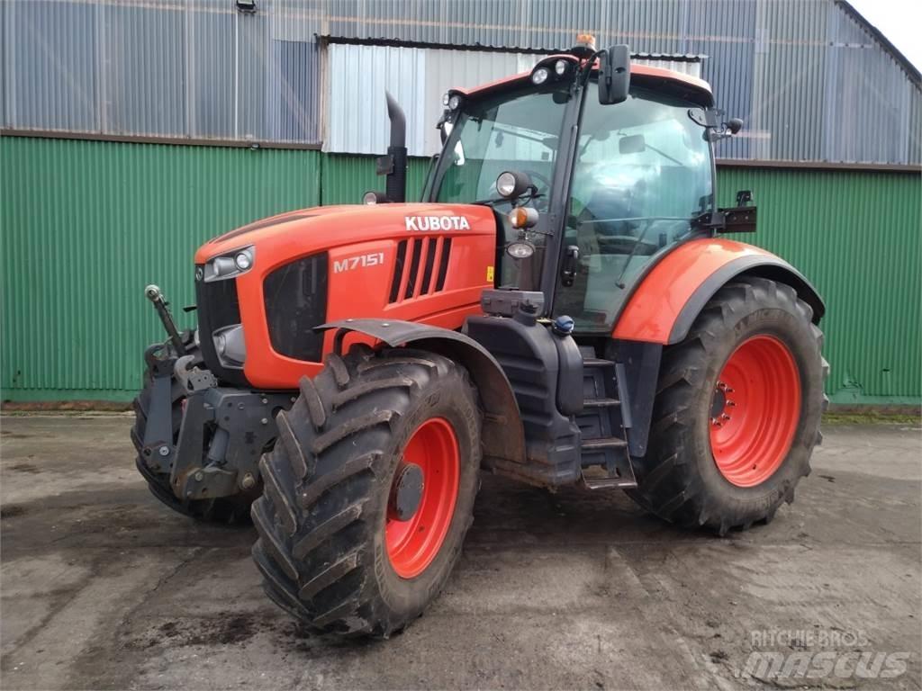 Kubota M7151 曳引機