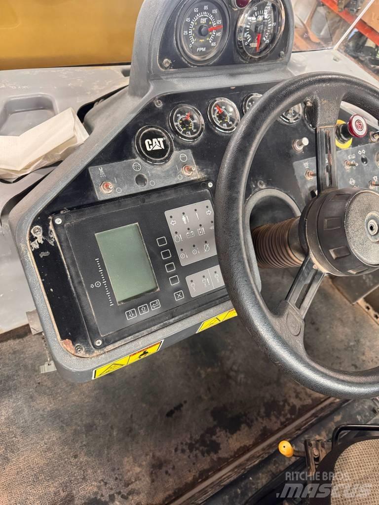 CAT RM 300 瀝青再生設備