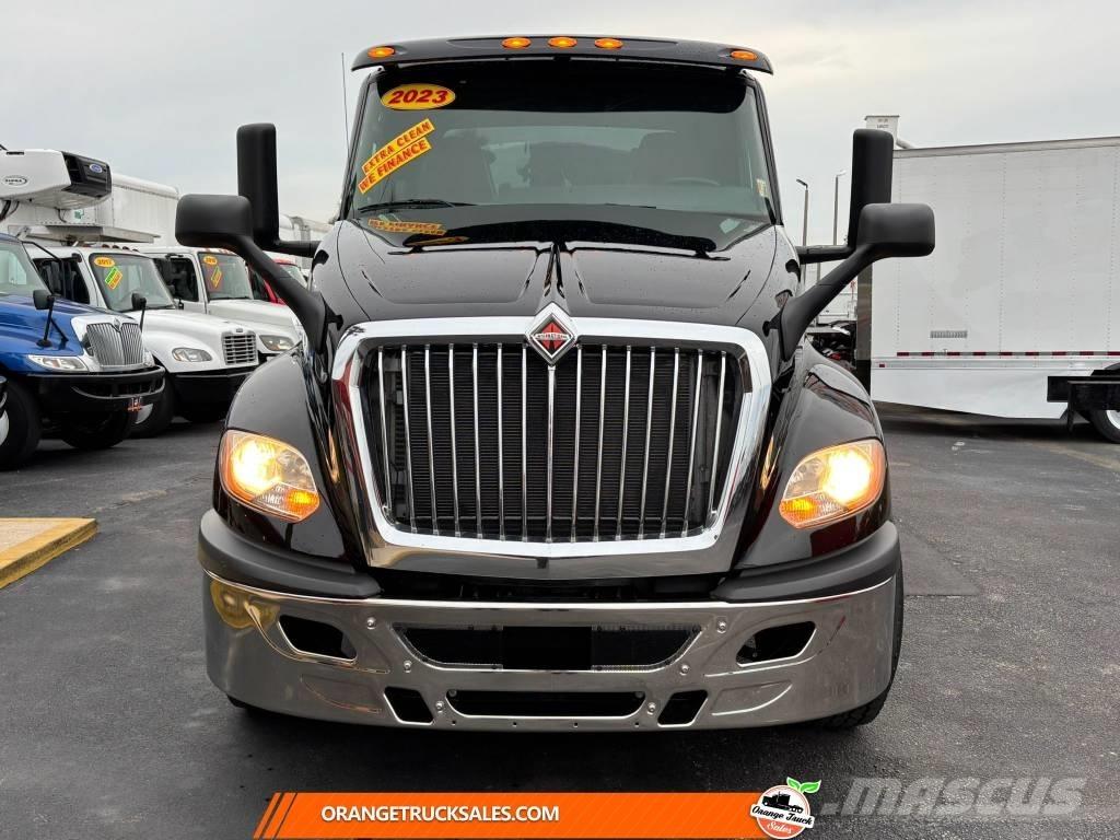 International LT 625 運油車