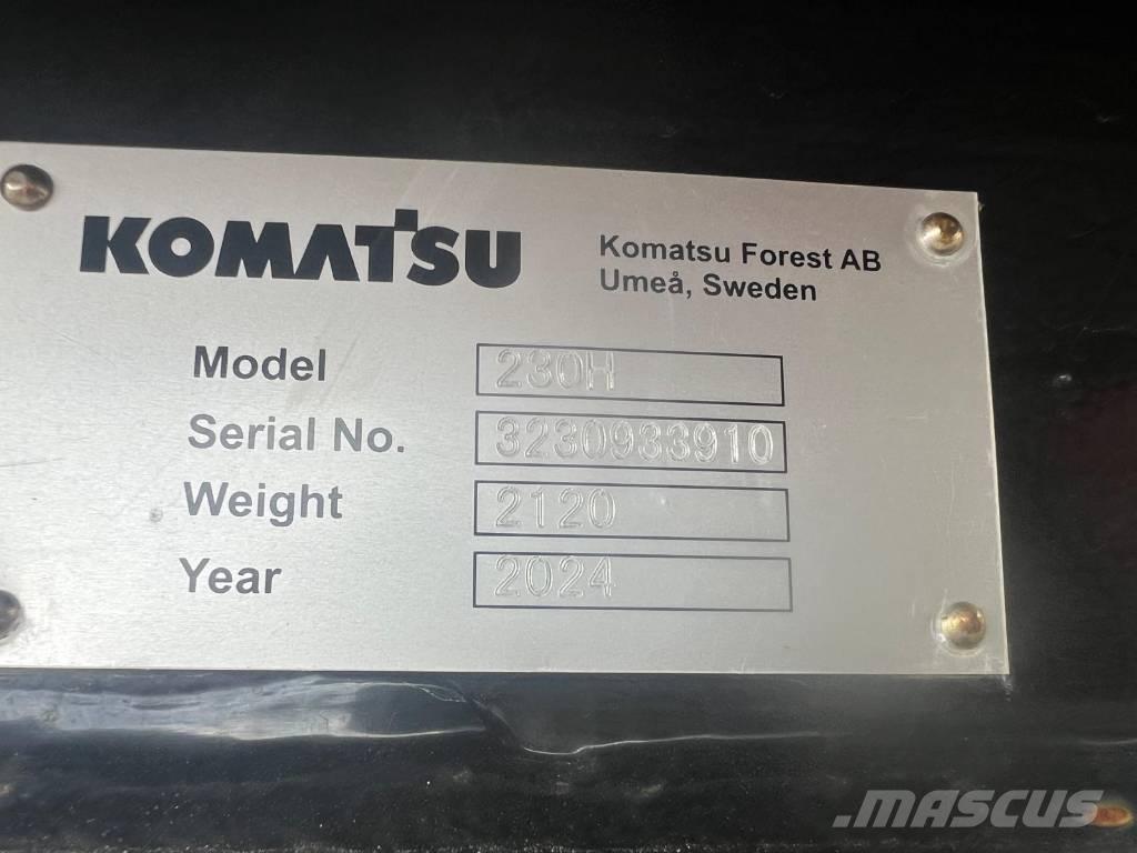 Komatsu 931 XC 收穫機