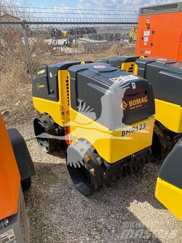 Bomag BMP8500 拖式振動滾壓機