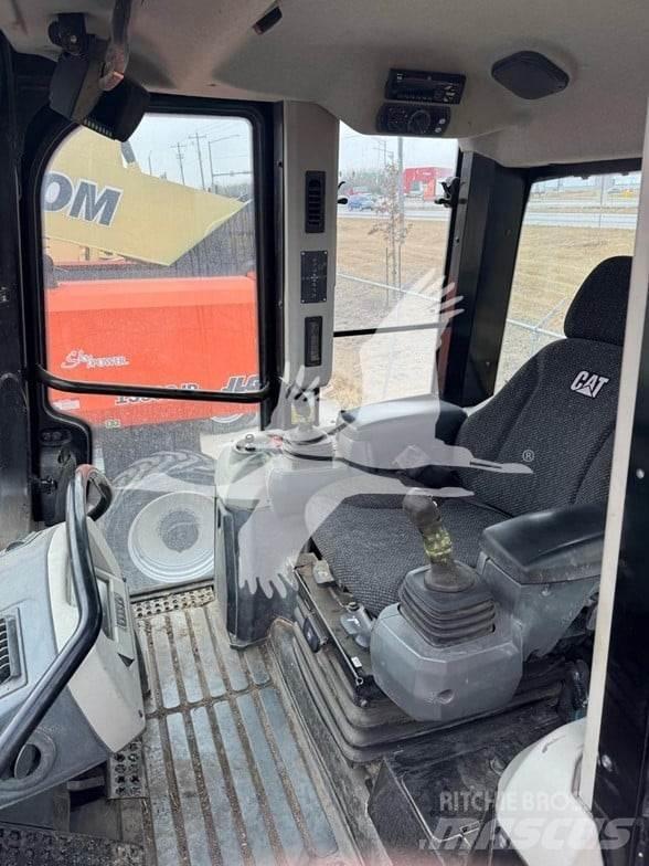 CAT 963K 推土機