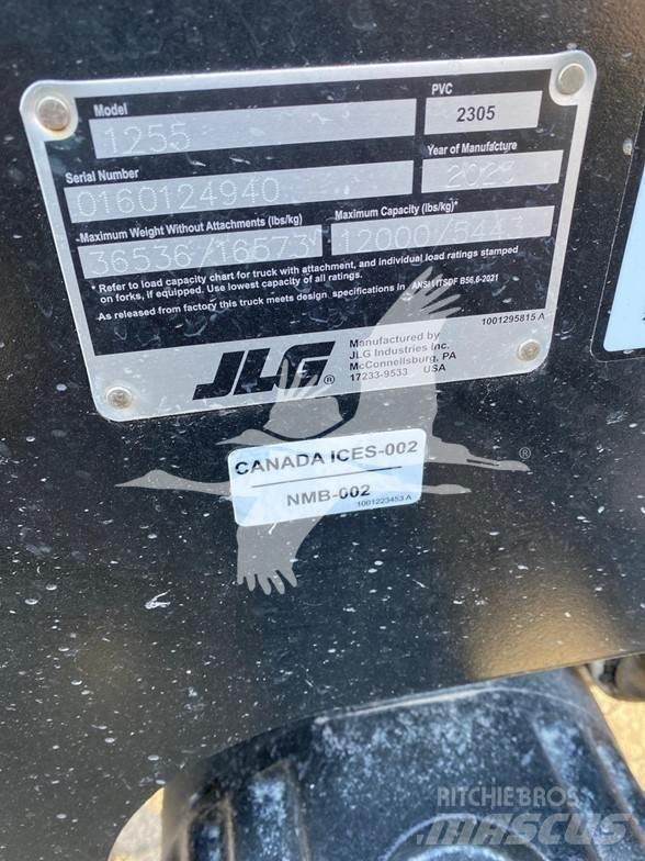 JLG 1255 伸縮臂操作車
