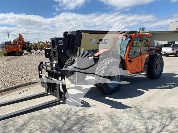 JLG 1255 伸縮臂操作車