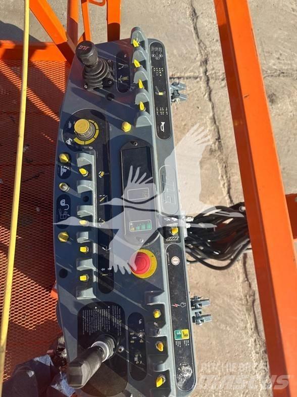 JLG 1350SJP 伸縮臂高空作業車