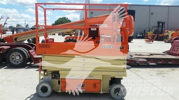 JLG 2632ES 剪式升降機