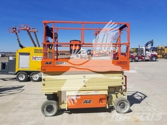JLG 2632ES 剪式升降機